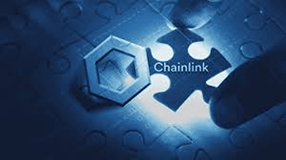 نمایی از یک پازل که در حال کامل شدن با یک قطعه است که روی آن chinalink نوشته شده است.