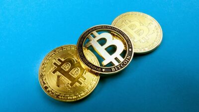 سه مدل بیتکوین مختلف در کنار هم