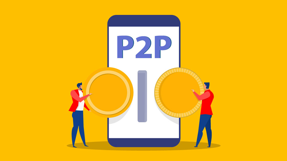 دو نفر که در حال معامله یک سکه روبروی یک موبایل هستند. نوشتهی p2p روی صفحه موبایل وجود دارد.